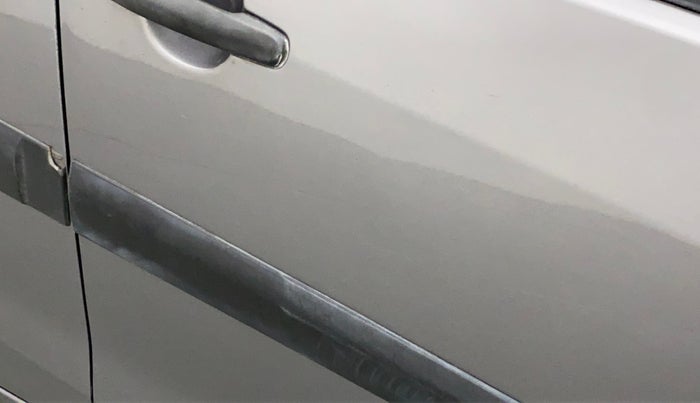 2011 Maruti Ritz VXI, Petrol, Manual, 33,438 km, Driver-side door - Slightly dented