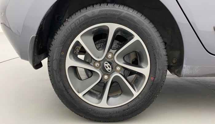 2017 Hyundai Grand i10 SPORTZ (O) AT 1.2 KAPPA VTVT, Petrol, Automatic, 41,385 km, Right Rear Wheel