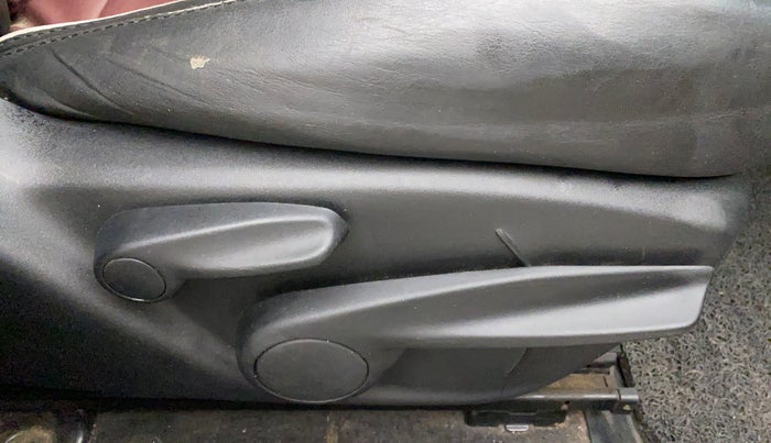 2019 Jeep Compass LIMITED 2.0 DIESEL, Diesel, Manual, 9,346 km, Driver Side Adjustment Panel