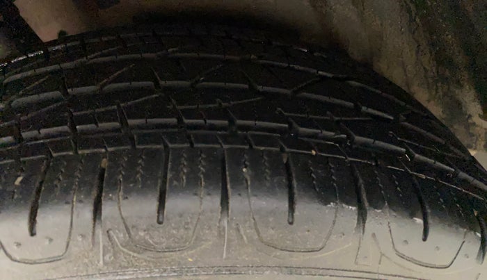 2019 Jeep Compass LIMITED 2.0 DIESEL, Diesel, Manual, 9,346 km, Left Rear Tyre Tread