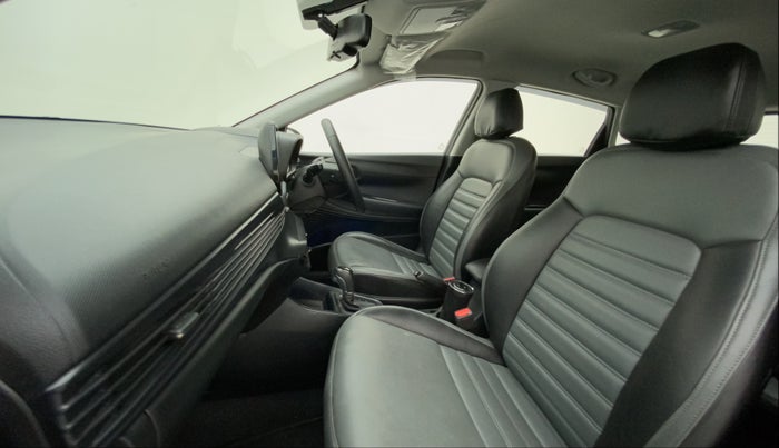 2021 Hyundai NEW I20 ASTA 1.2 AT, Petrol, Automatic, 11,069 km, Right Side Front Door Cabin