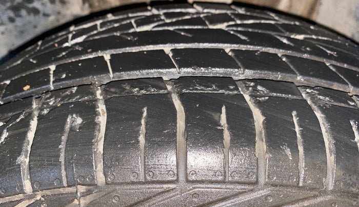 2022 Tata NEXON XZ PLUS (HS) DIESEL, Diesel, Manual, 14,095 km, Left Front Tyre Tread