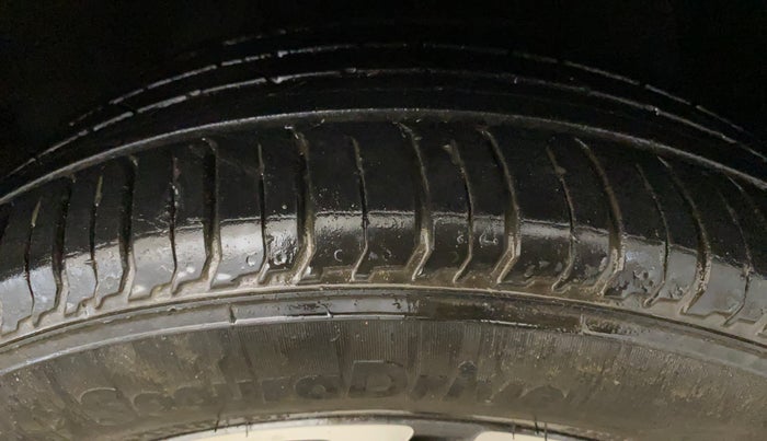 2023 Hyundai NEW I20 ASTA (O) 1.2 IVT, Petrol, Automatic, 9,125 km, Right Front Tyre Tread