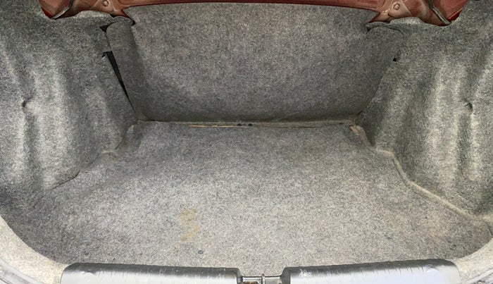 2013 Honda Amaze 1.2L I-VTEC VX AT, Petrol, Automatic, 40,934 km, Boot Inside