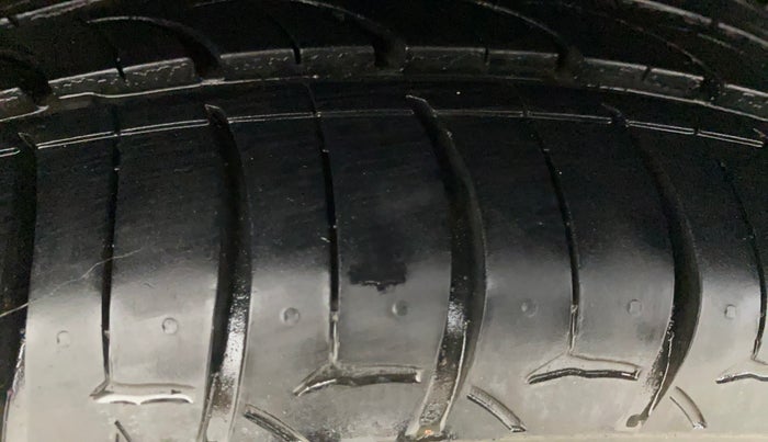 2021 Hyundai NEW I20 Asta 1.0 GDI Turbo IMT, Petrol, Manual, 29,721 km, Right Rear Tyre Tread