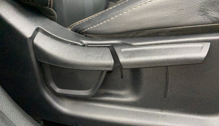 2021 Hyundai NEW I20 Asta 1.0 GDI Turbo IMT, Petrol, Manual, 29,721 km, Driver Side Adjustment Panel