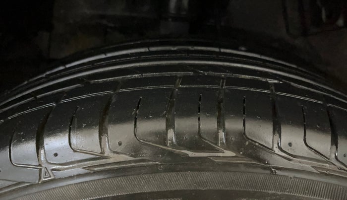 2023 Tata NEXON FEARLESS 1.2 REVOTRON 6 MT DT, Petrol, Manual, 19,601 km, Right Rear Tyre Tread
