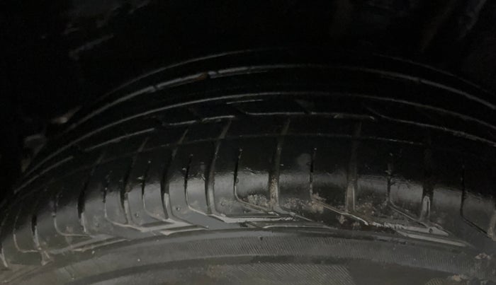 2023 Tata NEXON FEARLESS 1.2 REVOTRON 6 MT DT, Petrol, Manual, 19,601 km, Left Rear Tyre Tread