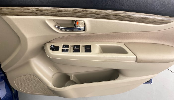 2020 Maruti Ciaz DELTA 1.5 SHVS VVT MT, Petrol, Manual, 40,424 km, Driver Side Door Panels Control