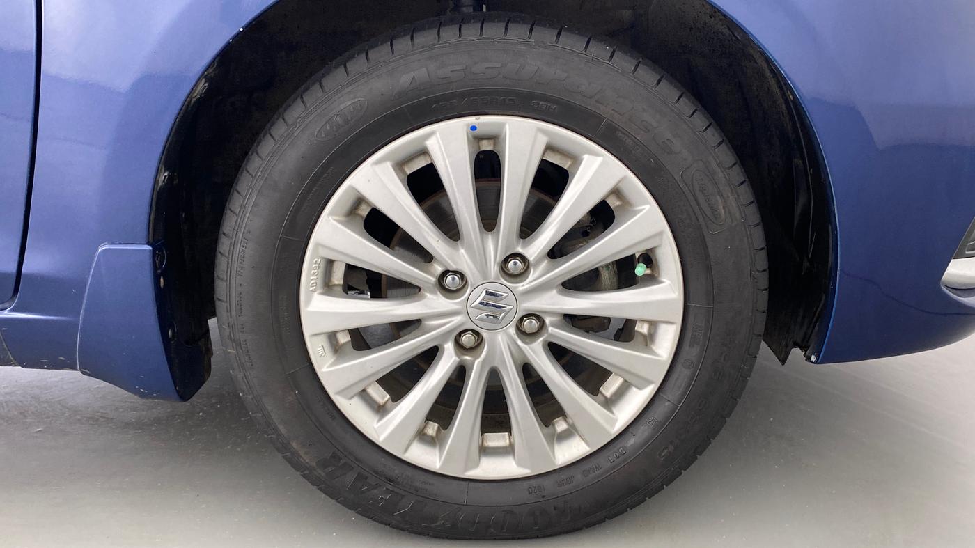 2020 Maruti Ciaz DELTA 1.5 SHVS VVT MT, Petrol, Manual, 40,424 km, Right Front Wheel