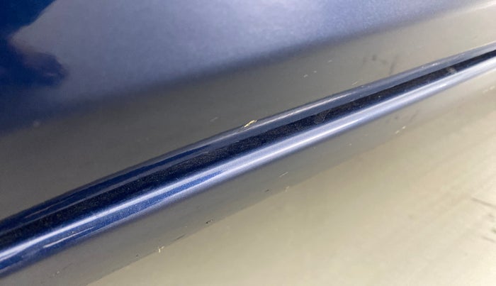 2020 Maruti Ciaz DELTA 1.5 SHVS VVT MT, Petrol, Manual, 40,424 km, Front passenger door - Slightly dented