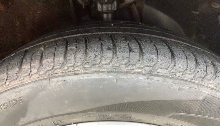 2022 Hyundai NEW I20 ASTA (O) 1.2 MT, Petrol, Manual, 53,181 km, Right Front Tyre Tread