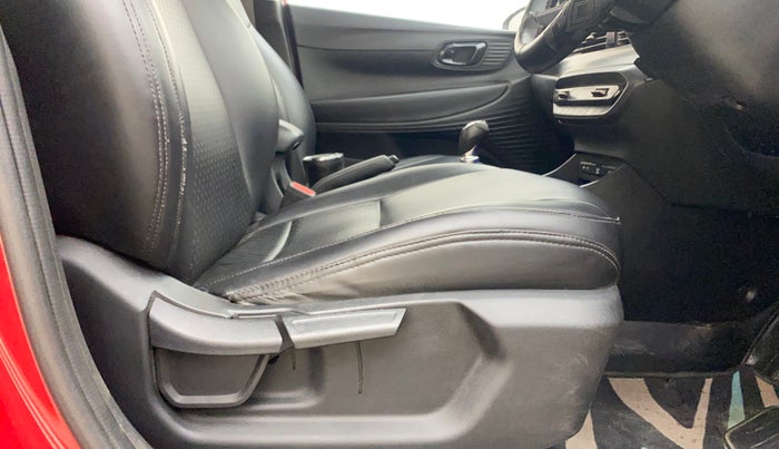 2022 Hyundai NEW I20 ASTA (O) 1.2 MT, Petrol, Manual, 53,181 km, Driver Side Adjustment Panel