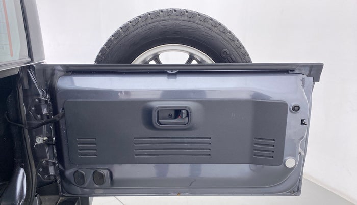 2021 Mahindra Thar LX PETROL HT 4WD AT, Petrol, Automatic, 5,948 km, Boot Door Open