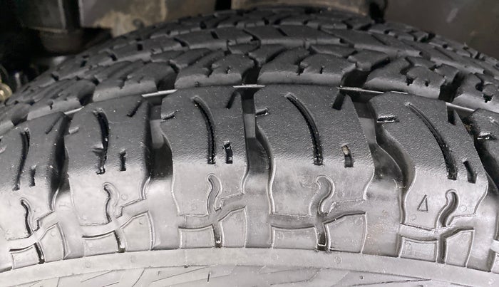 2021 Mahindra Thar LX PETROL HT 4WD AT, Petrol, Automatic, 5,948 km, Left Front Tyre Tread