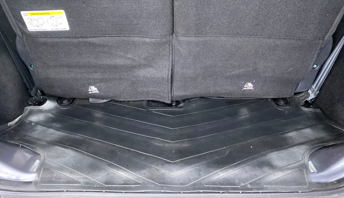 2021 Mahindra Thar LX PETROL HT 4WD AT, Petrol, Automatic, 5,948 km, Boot Inside