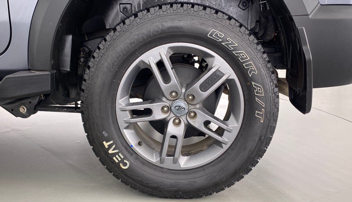 2021 Mahindra Thar LX PETROL HT 4WD AT, Petrol, Automatic, 5,948 km, Left Rear Wheel