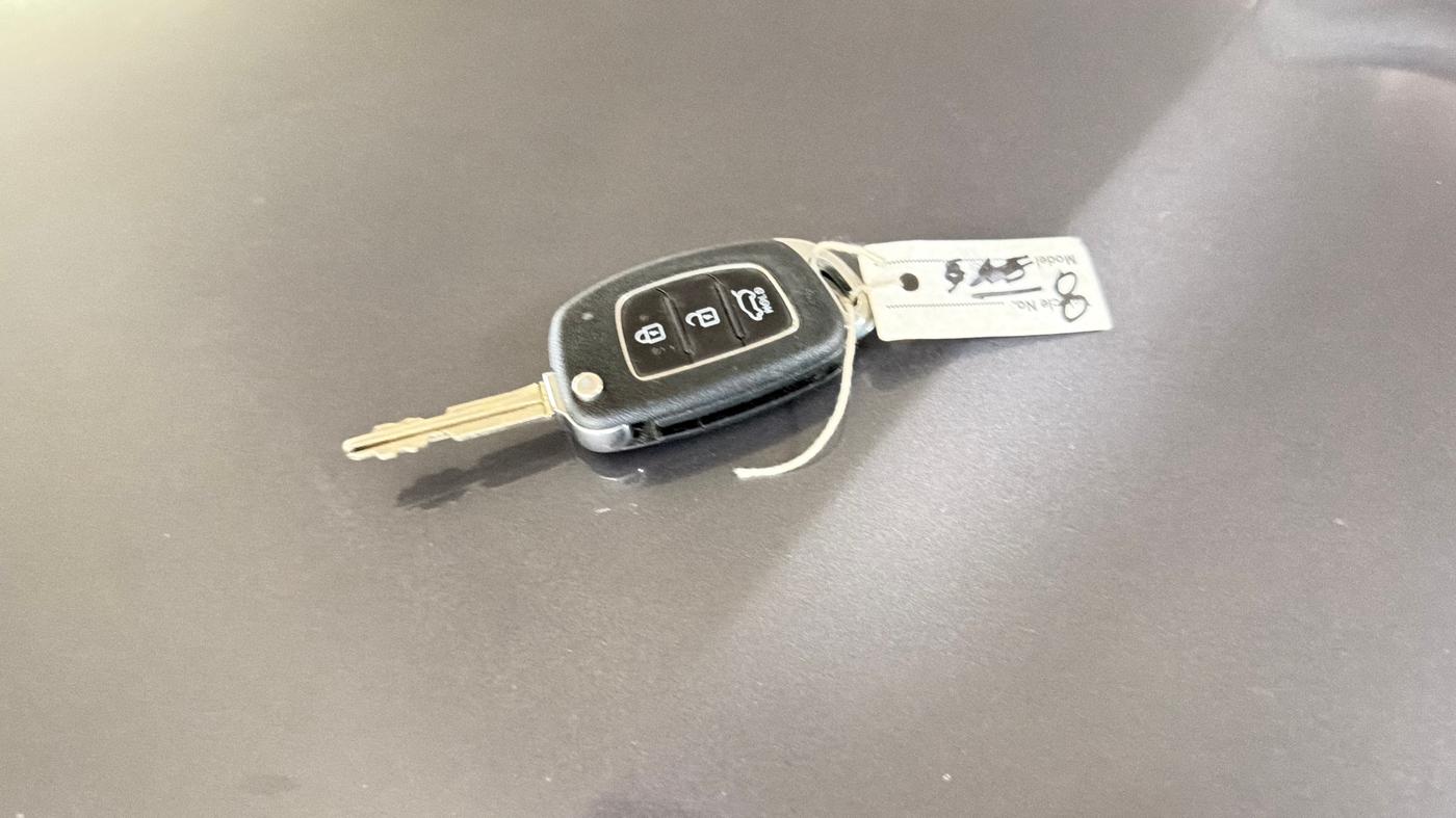 2015 Hyundai Elite i20 SPORTZ 1.2, Petrol, Manual, 41,833 km, Key Close Up