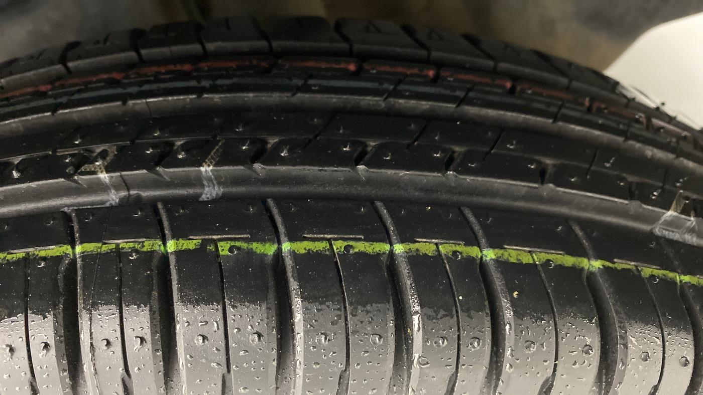 2017 Maruti Dzire VXI AMT, Petrol, Automatic, 46,434 km, Left Rear Tyre Tread