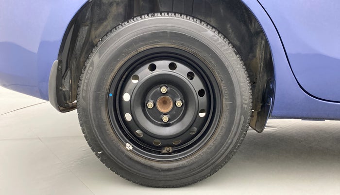 2017 Maruti Dzire VXI AMT, Petrol, Automatic, 46,434 km, Right Rear Wheel