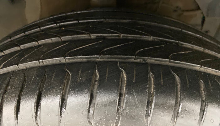 2018 Maruti S Cross ZETA 1.3 SHVS, Diesel, Manual, 48,827 km, Right Front Tyre Tread