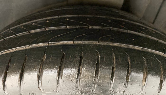 2018 Maruti S Cross ZETA 1.3 SHVS, Diesel, Manual, 48,827 km, Left Rear Tyre Tread