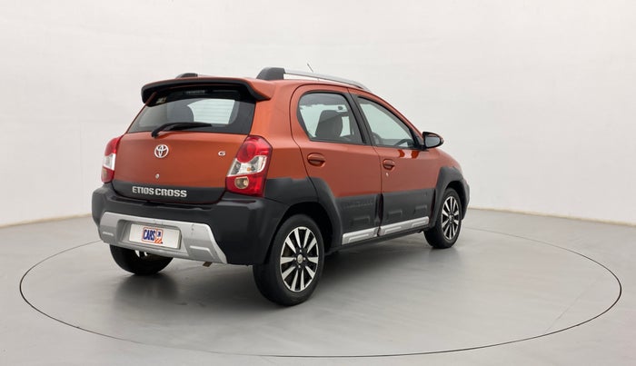 2015 Toyota Etios CROSS 1.2 G, Petrol, Manual, 57,349 km, Right Back Diagonal