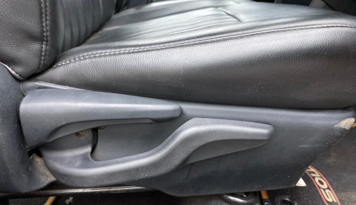 2015 Toyota Etios CROSS 1.2 G, Petrol, Manual, 57,349 km, Driver Side Adjustment Panel