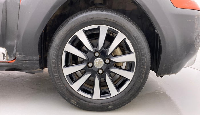 2015 Toyota Etios CROSS 1.2 G, Petrol, Manual, 57,349 km, Right Front Wheel