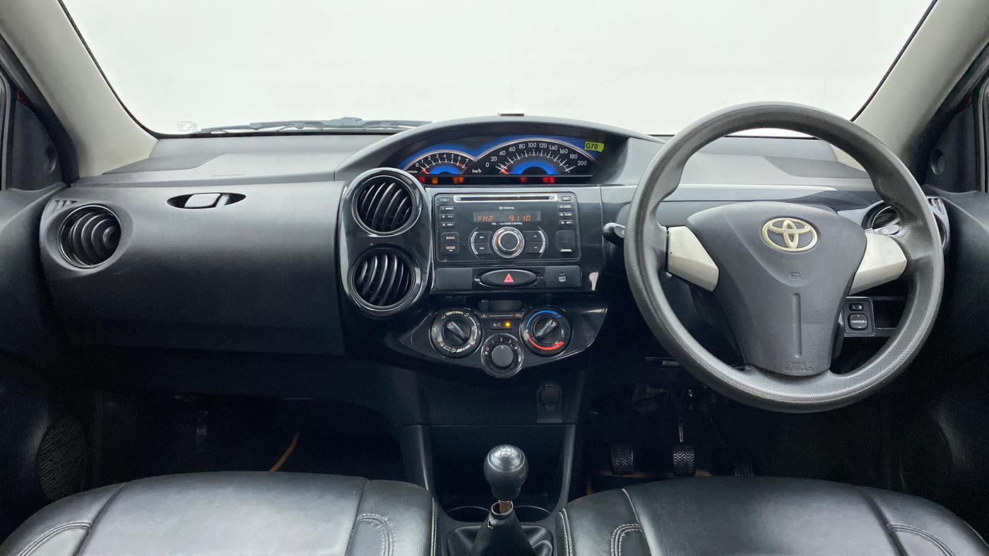2015 Toyota Etios CROSS 1.2 G, Petrol, Manual, 57,349 km, Dashboard