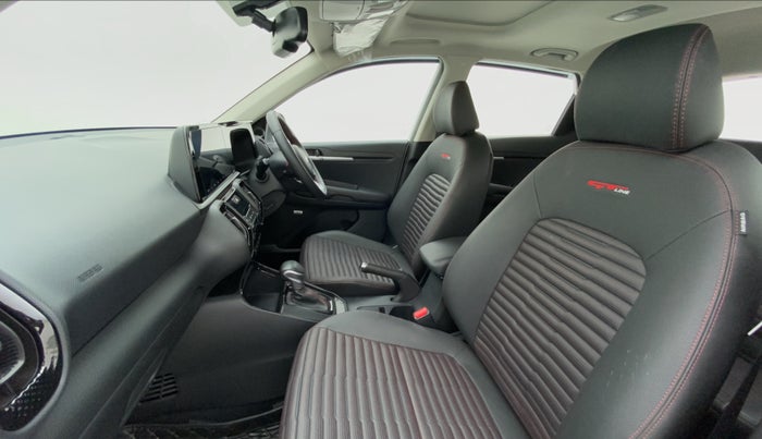 2020 KIA SONET GTX PLUS DCT 1.0, Petrol, Automatic, 6,269 km, Right Side Front Door Cabin