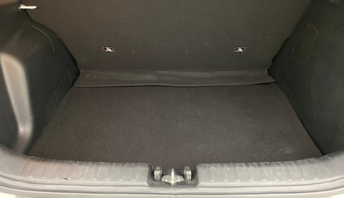2020 KIA SONET GTX PLUS DCT 1.0, Petrol, Automatic, 6,269 km, Boot Inside