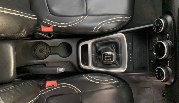 2019 Hyundai VENUE SX 1.0 (O) TURBO, Petrol, Manual, 72,549 km, Gear Lever