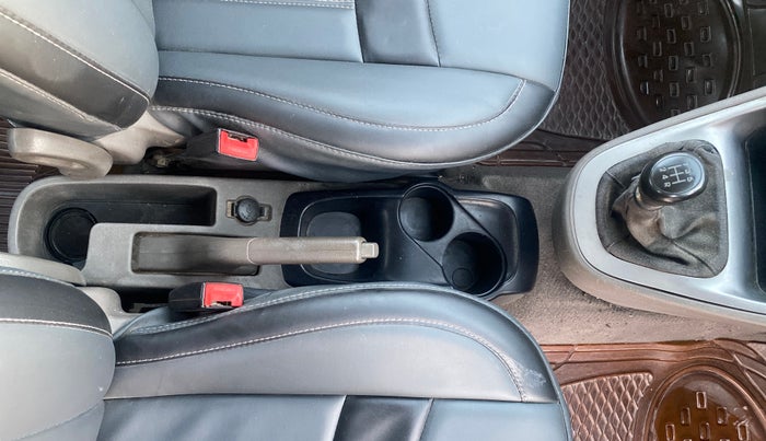 2013 Hyundai i10 MAGNA 1.2, Petrol, Manual, 82,749 km, Gear Lever