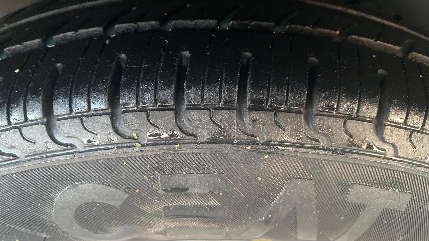 2013 Hyundai i10 MAGNA 1.2, Petrol, Manual, 82,749 km, Right Rear Tyre Tread