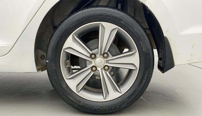 2017 Hyundai Verna 1.6 VTVT SX (O) AT, Petrol, Automatic, 45,879 km, Left Rear Wheel