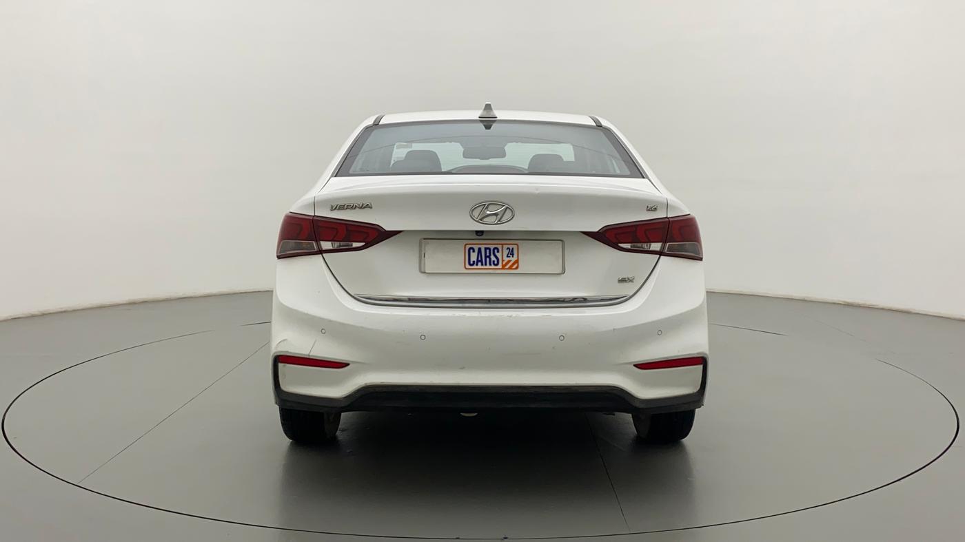 2017 Hyundai Verna 1.6 VTVT SX (O) AT, Petrol, Automatic, 45,879 km, Back/Rear