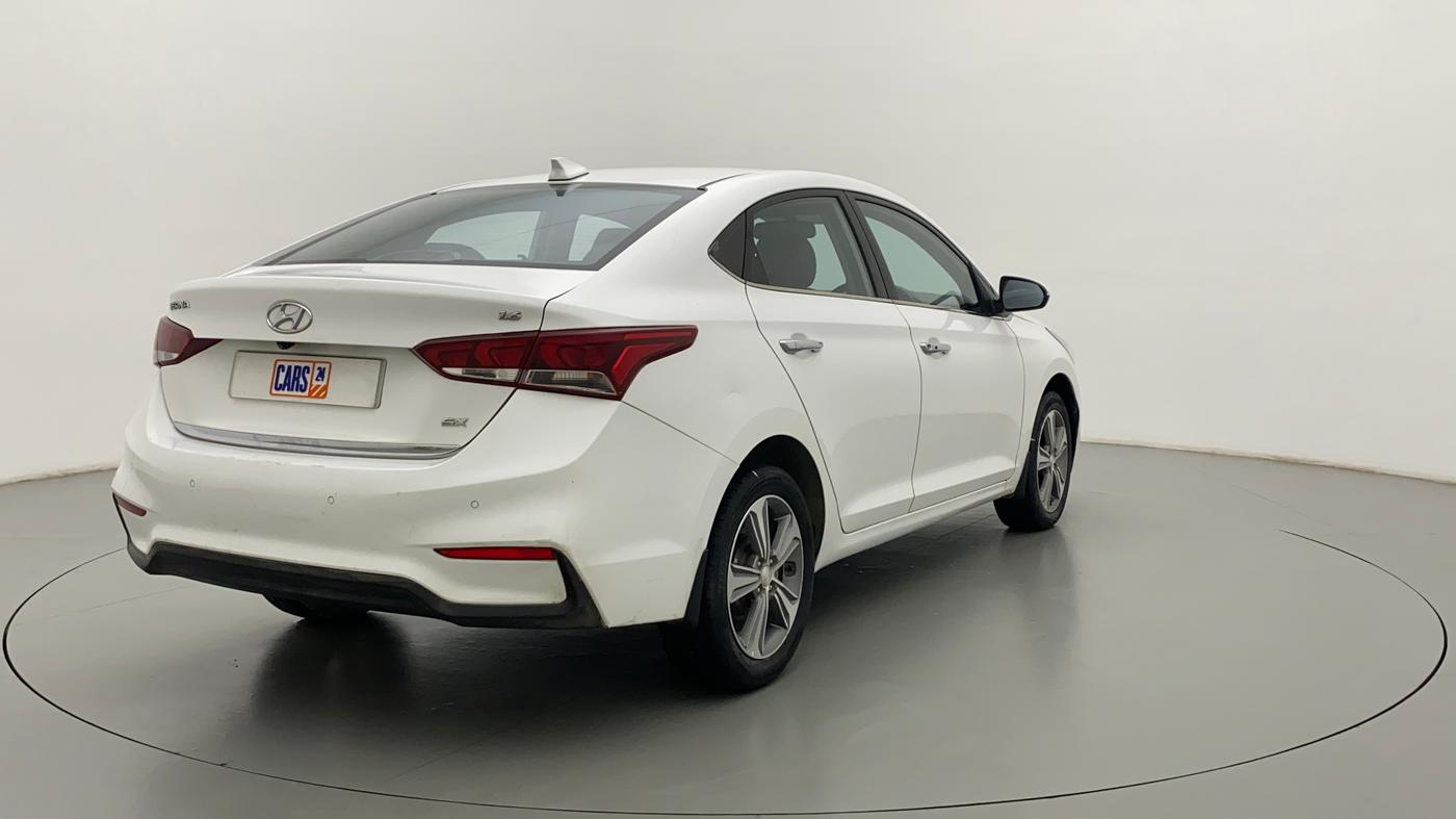 2017 Hyundai Verna 1.6 VTVT SX (O) AT, Petrol, Automatic, 45,879 km, Right Back Diagonal