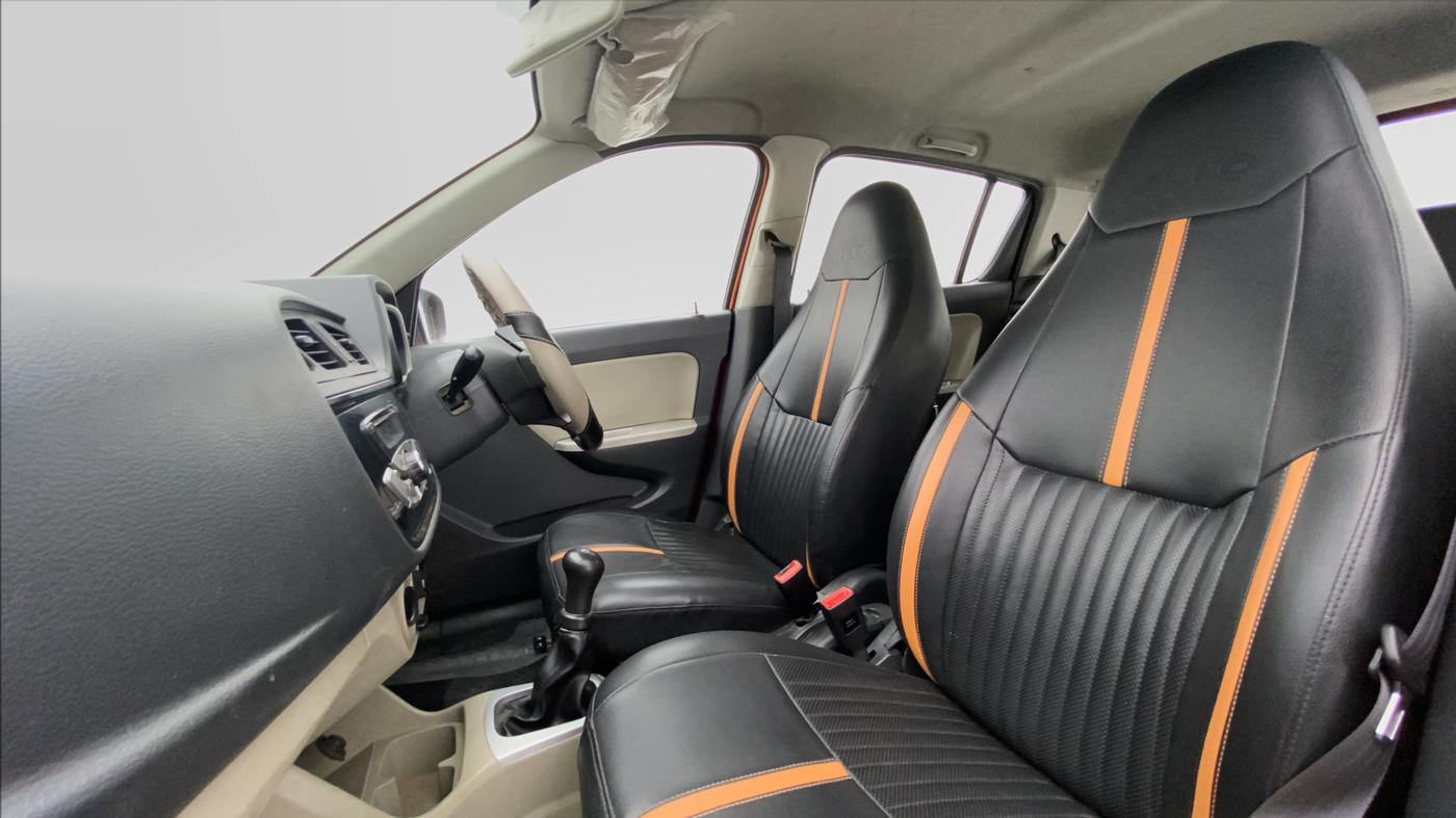 2014 Maruti Alto K10 VXI P, Petrol, Manual, 66,025 km, Right Side Front Door Cabin