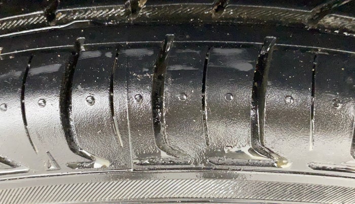 2017 Hyundai Grand i10 SPORTZ (O) AT 1.2 KAPPA VTVT, Petrol, Automatic, 38,978 km, Left Rear Tyre Tread