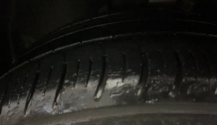 2021 Tata ALTROZ XZ PETROL, Petrol, Manual, 32,697 km, Left Front Tyre Tread