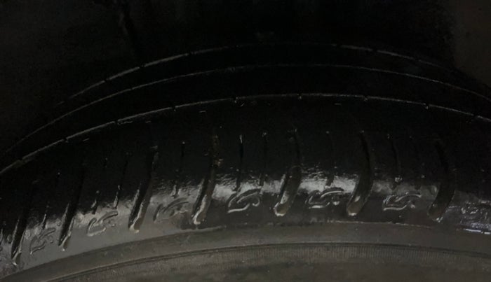 2021 Tata ALTROZ XZ PETROL, Petrol, Manual, 32,697 km, Left Rear Tyre Tread