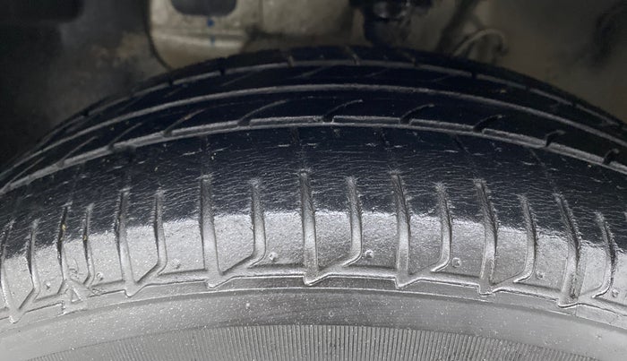 2018 Hyundai Elite i20 ASTA 1.2, Petrol, Manual, 44,723 km, Left Front Tyre Tread