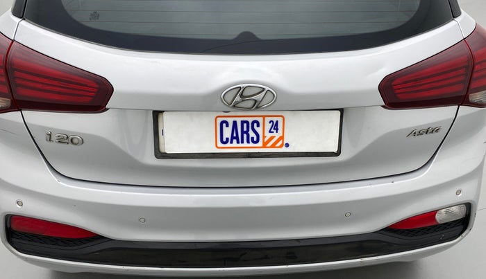 2018 Hyundai Elite i20 ASTA 1.2, Petrol, Manual, 44,723 km, Dicky (Boot door) - Slightly dented