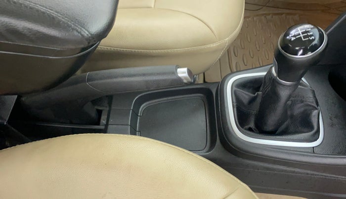 2015 Volkswagen Polo HIGHLINE1.2L PETROL, Petrol, Manual, 39,526 km, Gear Lever