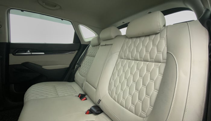 2019 KIA SELTOS HTX 1.5 DIESEL, Diesel, Manual, 62,084 km, Right Side Rear Door Cabin
