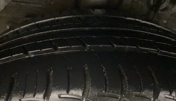 2017 Hyundai Elite i20 ASTA 1.2 (O), Petrol, Manual, 50,645 km, Right Rear Tyre Tread