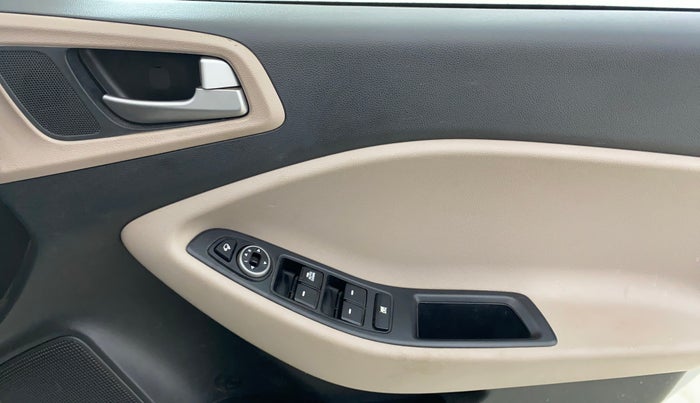 2019 Hyundai Elite i20 SPORTZ PLUS 1.2, Petrol, Manual, 10,864 km, Driver Side Door Panels Control