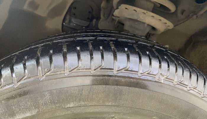 2019 Hyundai Elite i20 SPORTZ PLUS 1.2, Petrol, Manual, 10,864 km, Left Front Tyre Tread