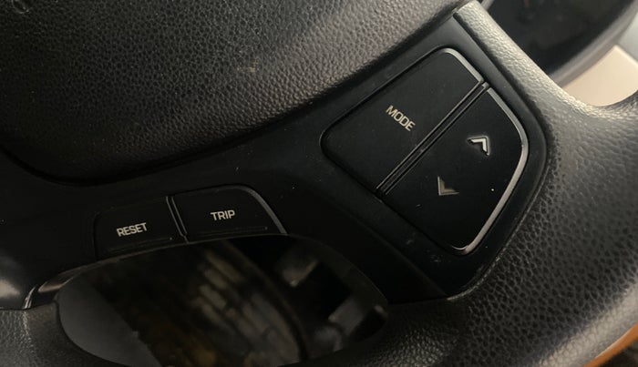 2015 Hyundai Grand i10 SPORTZ 1.2 KAPPA VTVT, Petrol, Manual, 82,147 km, Adaptive Cruise Control